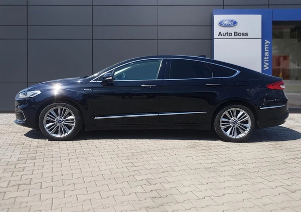 Ford Mondeo cena 115000 przebieg: 81300, rok produkcji 2020 z Rymanów małe 211